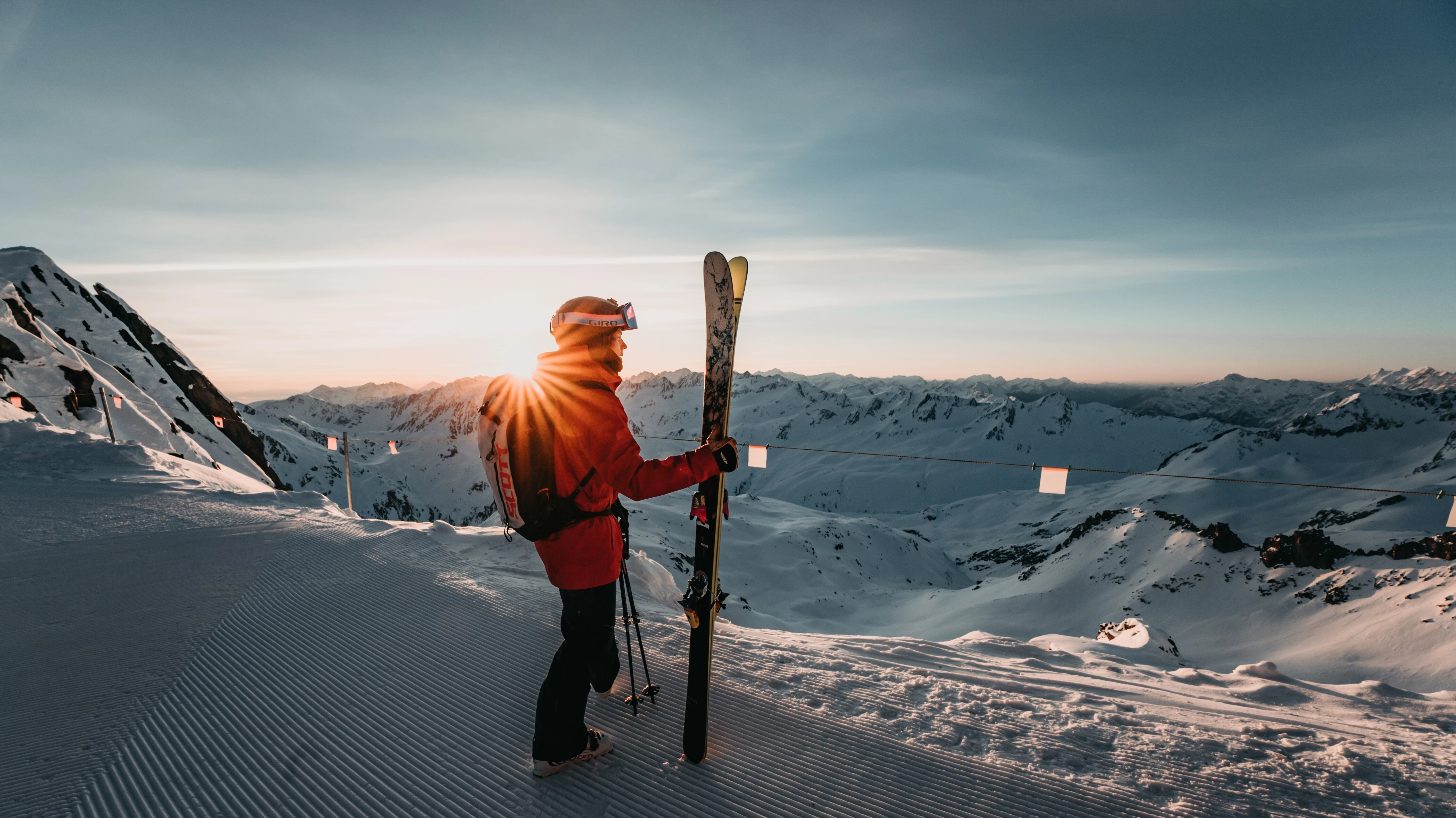 SKIING